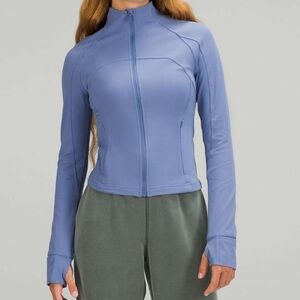 Nulu Cropped Define Jacket in Blue / Water drop